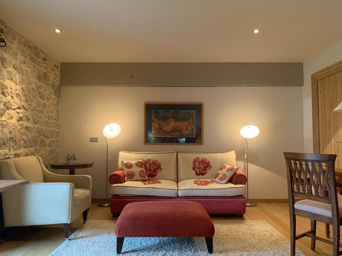 Chateau Jemeppe Marche-en-Famenne Bagian luar foto